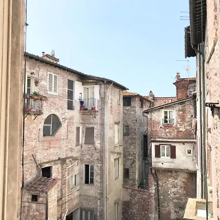 La Casa Del Pesce - Within The Historical Walls Of * Lucca
